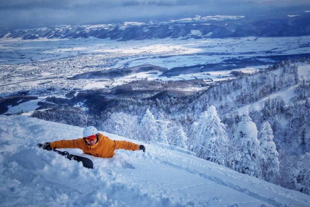 Furano Cube Sugar-方糖民宿,步行8Min到雪场,3 Brs,Max 6Ppl Eksteriør billede